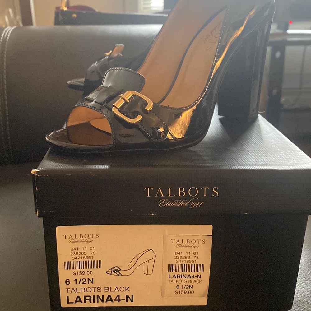 Like Brand New Pair of Talbots Shoes. Black Patent LeatherSize 6 1/2